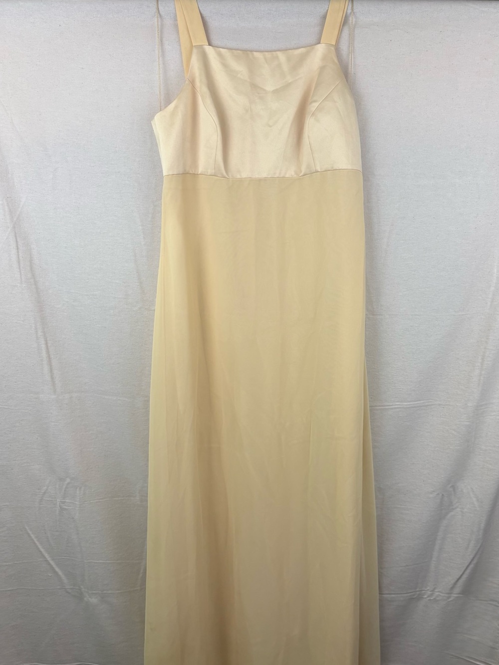 Papell Boutique Butter Yellow Maxi Gown size 10